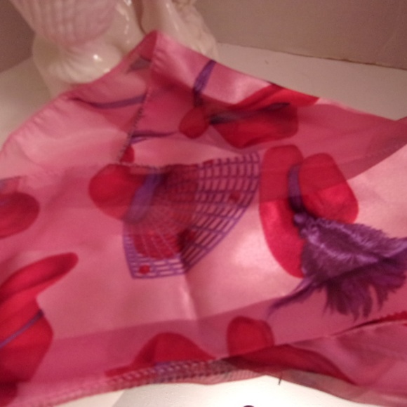 38C DELTA B BRA, VINTAGE SCARF, NWT EARRINGS. - Picture 3 of 5